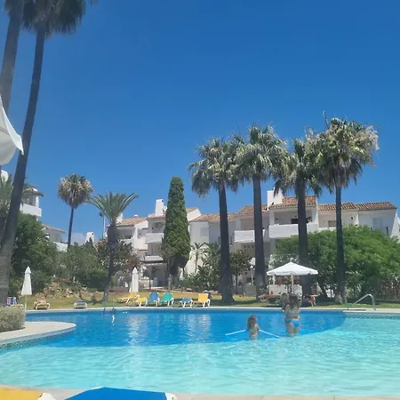 Pueblo Camelot El Castillo
